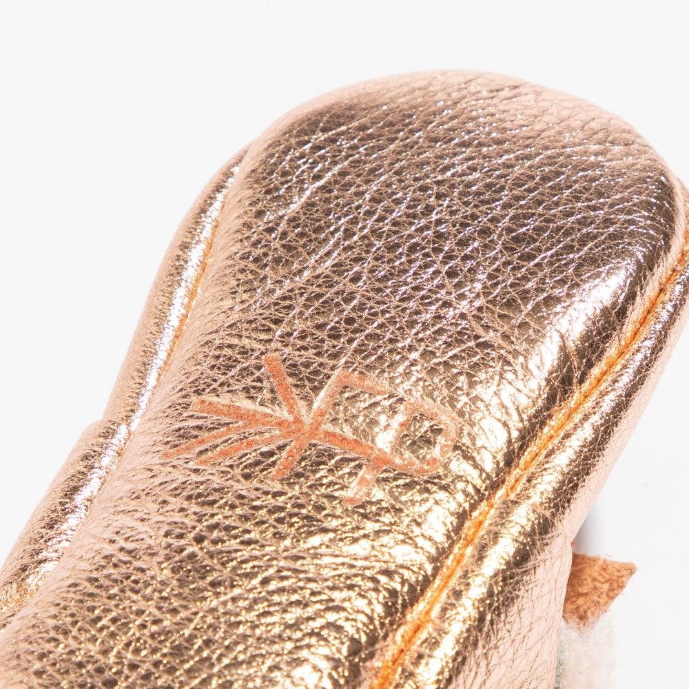 BNIB! FRESHLY PICKED Rose Gold Bow Pink Shearling - Picture 4 of 8